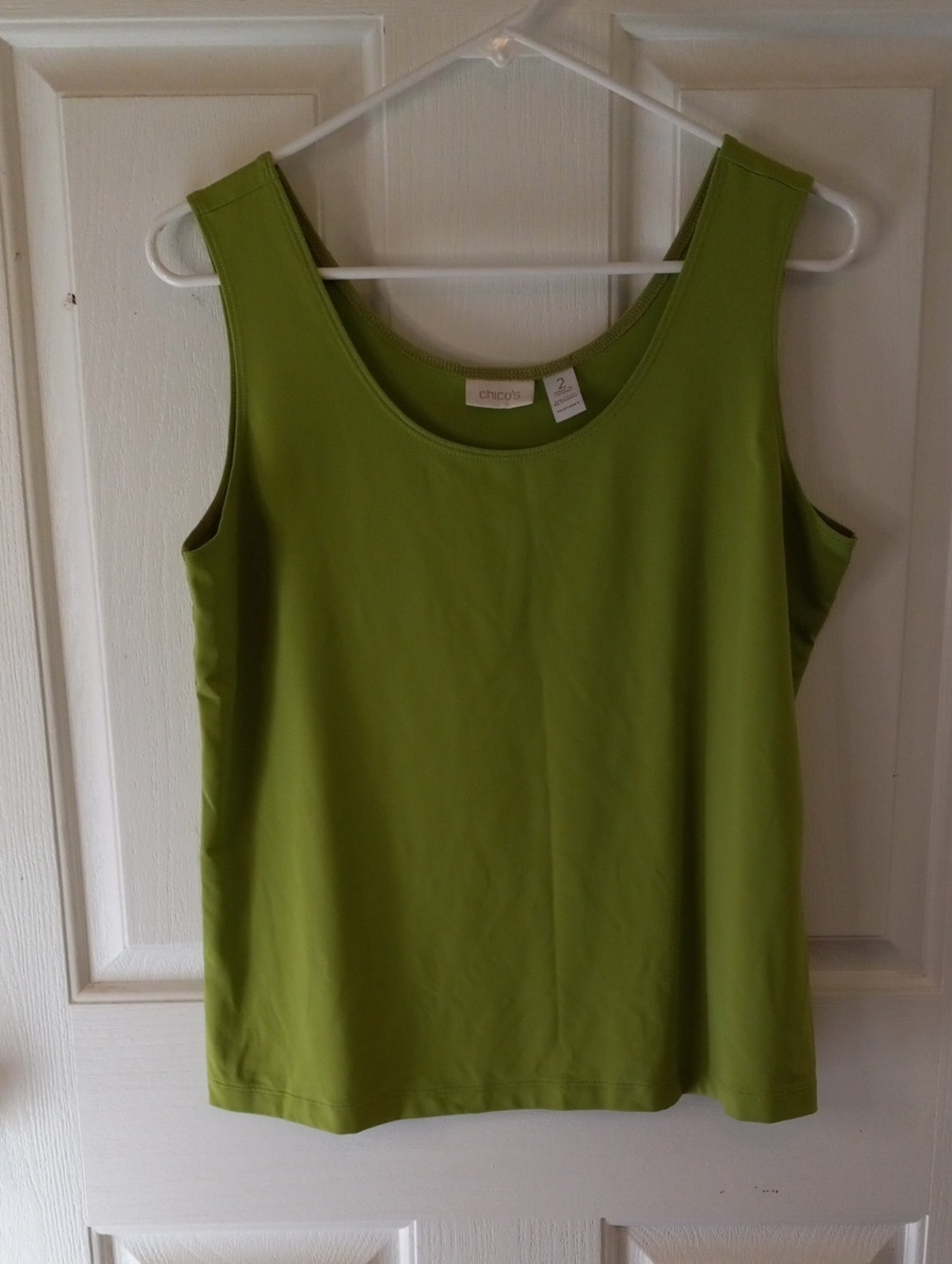 Chico's Kiwi Green round neck Tank top Women's size 2 Large